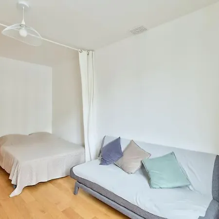 Studio Elegant A Deux Pas De La Place De La Nation