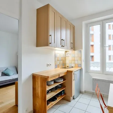 Apartment Studio Elegant A Deux Pas De La Place De La Nation