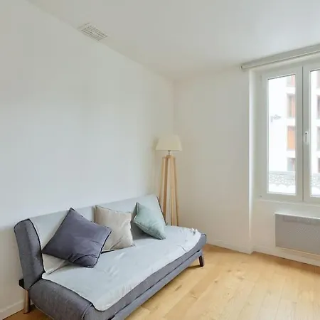 Studio Elegant A Deux Pas De La Place De La Nation
